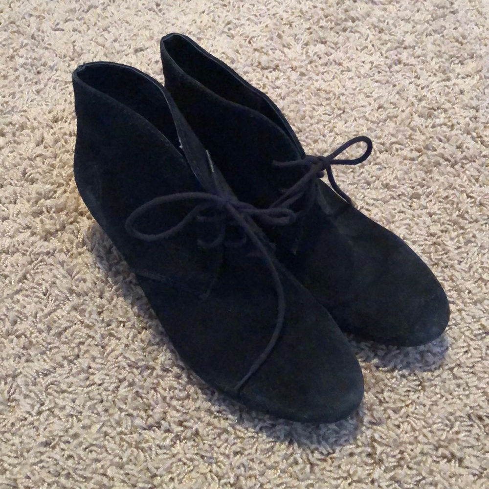 Nine West black booties